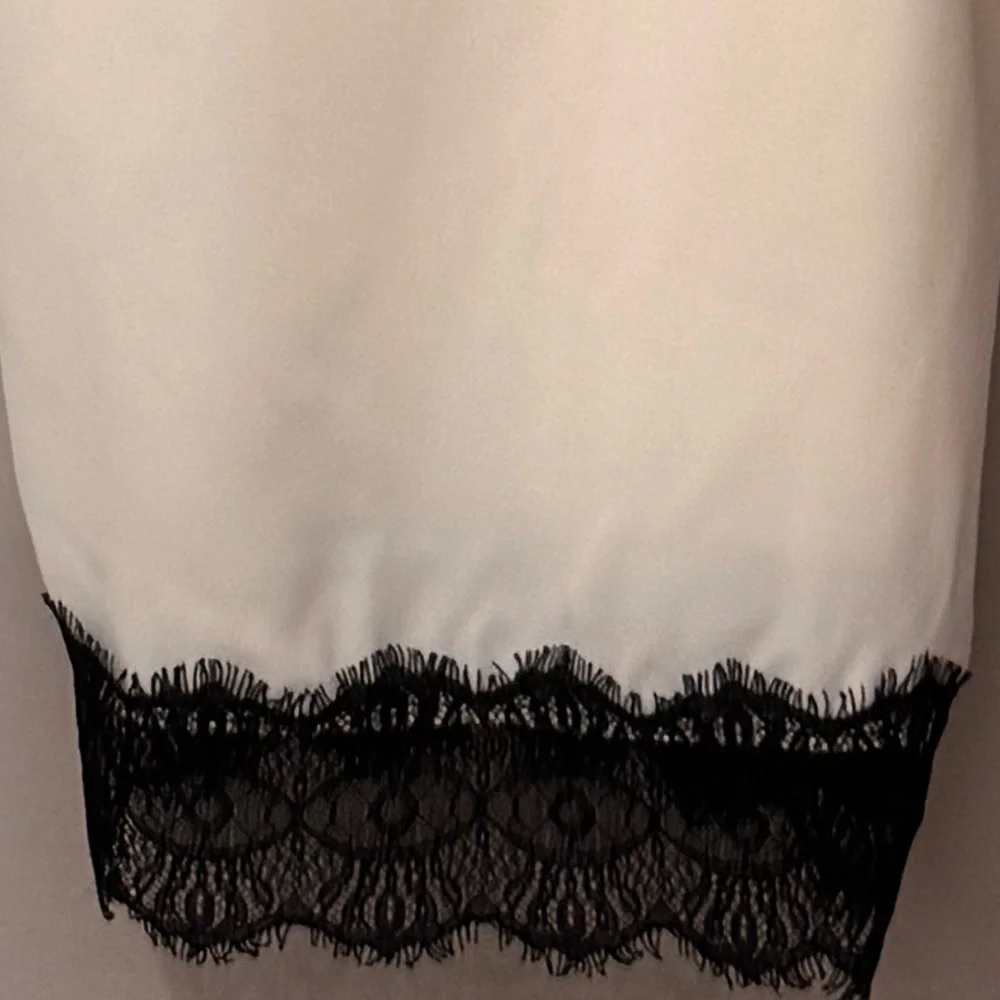 CAD NEW White Ivory With‎ Black Lace Trim Women’s Dress Size Small NWT